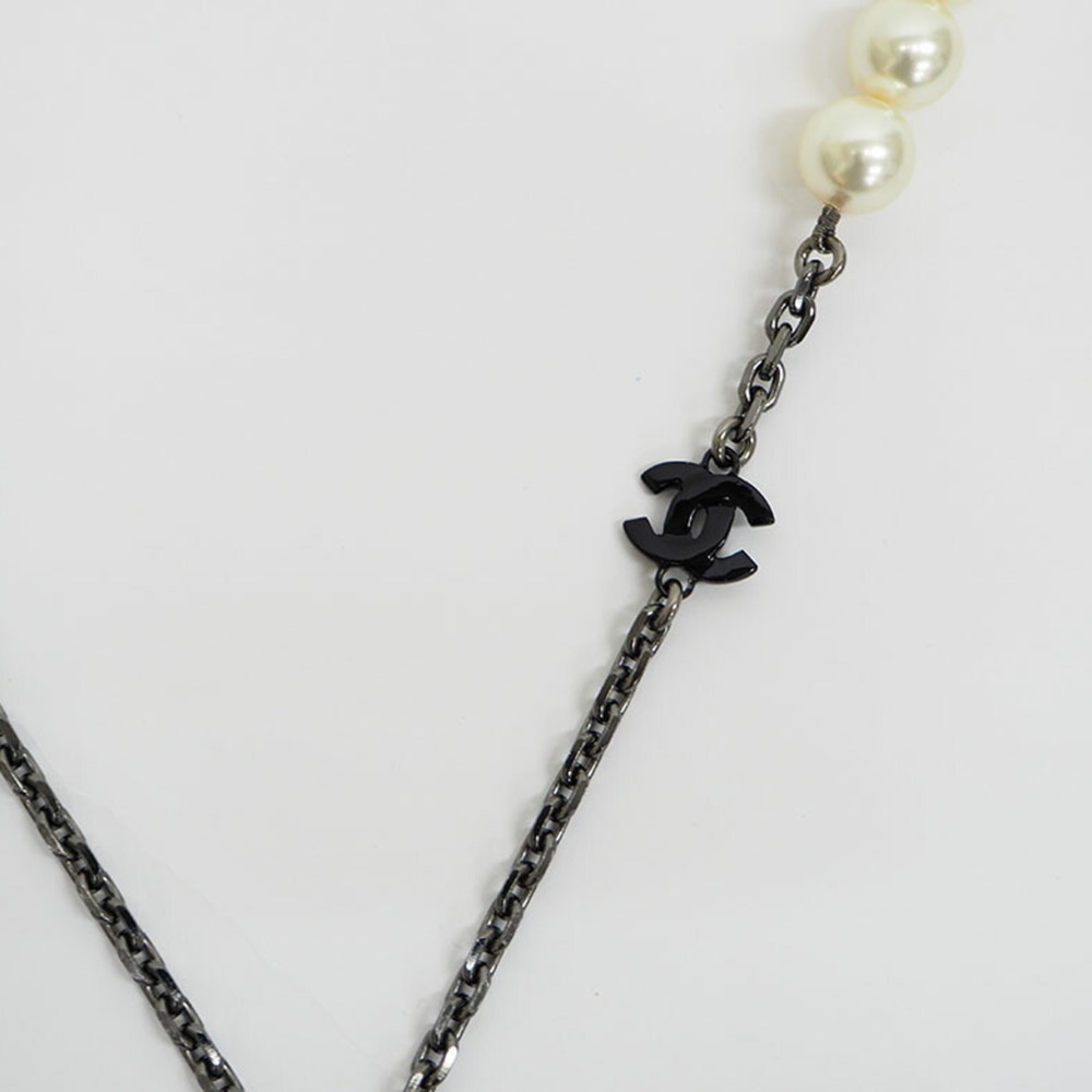 CHANEL pearl Y-shaped necklace 05P black pendant ladies - Picture 3 of 9